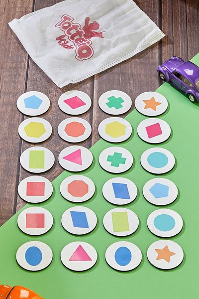 TOTTERİQ 24 Piece Wooden Memory Game – Educational Matching Game with Geometric Shapes Theme