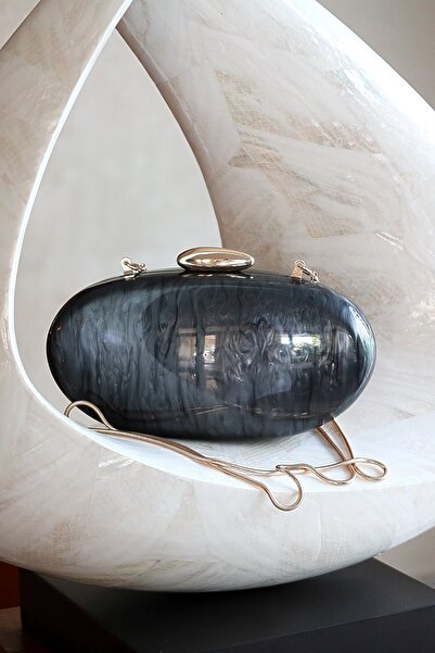 Moom Bag Women's Black Acrylic Chain Shoulder Bag