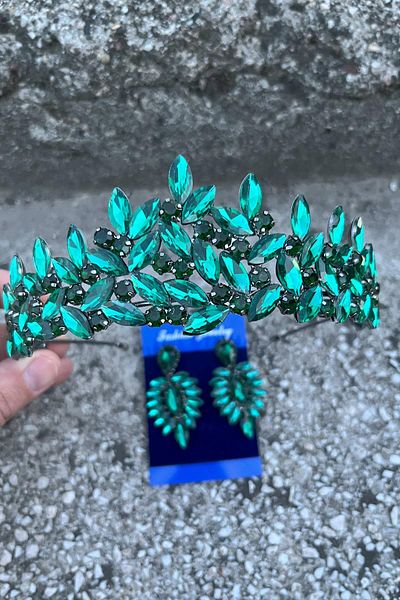 Hobigram Regina Green Bridal Henna Crown Special Occasion Accessory Women's Crown and Thin Shuttle Earring Set