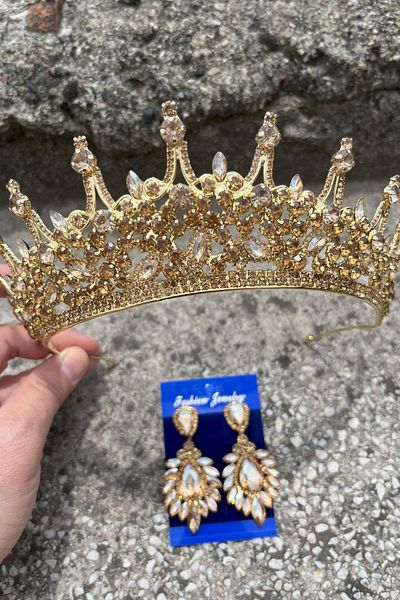 Hobigram Victoria Gold Bridal Henna Crown Special Occasion Accessory Women's Crown and Wide Shuttle Earring Set