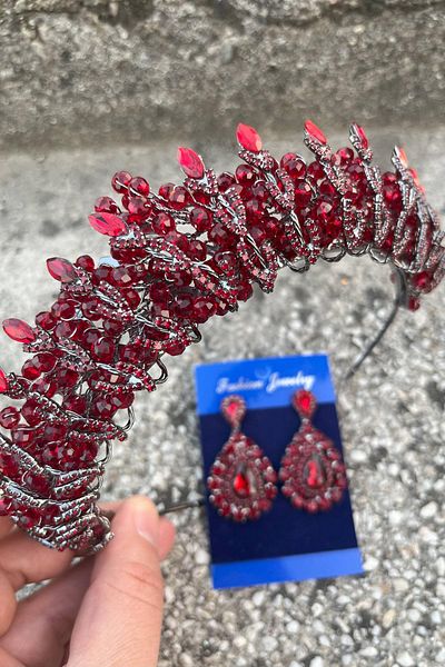 Hobigram Salome Burgundy Bridal Henna Crown Special Occasion Accessory Women's Crown and Drop Shuttle Earring Set