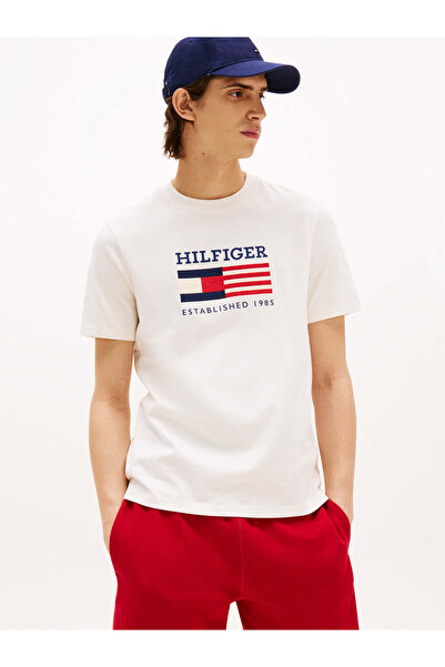 Tommy Hilfiger Erkek Kısa Kol Bisiklet Yaka Tommy Hilfiger Yazı Desen Slim Fit Beyaz T-Shirt MW0MW39843-Z00