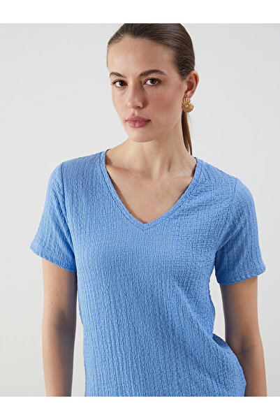 LC Waikiki Nevavm V-Neck Textured Women's T-Shirt with Difference in Color