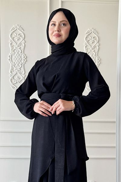 InStyle Asymmetric Model Black Ayrobin Suit