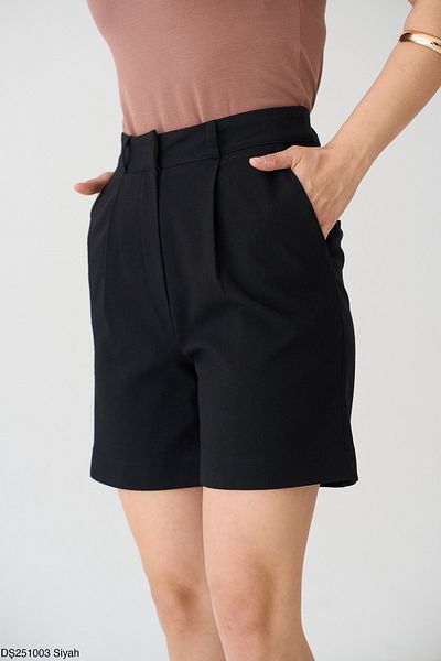 Qu Style Woven Pocket Shorts Black