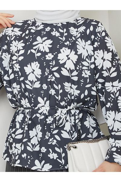 exxitcollection Women's Pleated Skirt Jesica Shirt Double Set