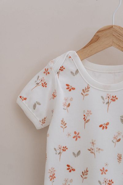 Tuğba Kuğu Short Sleeve Baby Body - Pureline Series - Soft Bloom