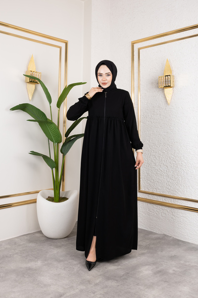 Butik Feracce with Medina Silk Roba
