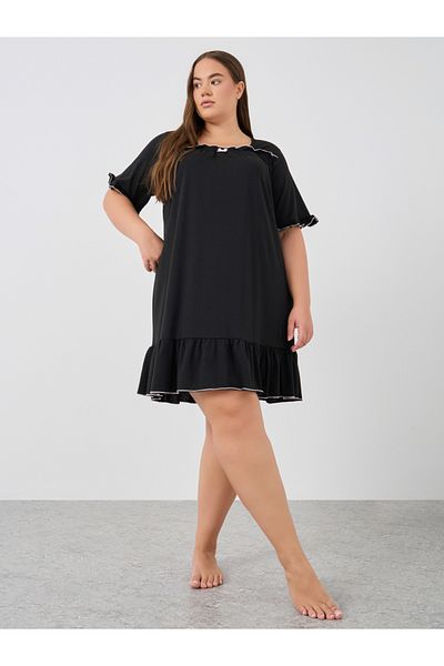 Styli Plus Size Contrast Lettuce Edge Gathered Neck Nightdress with Ruffle Hem