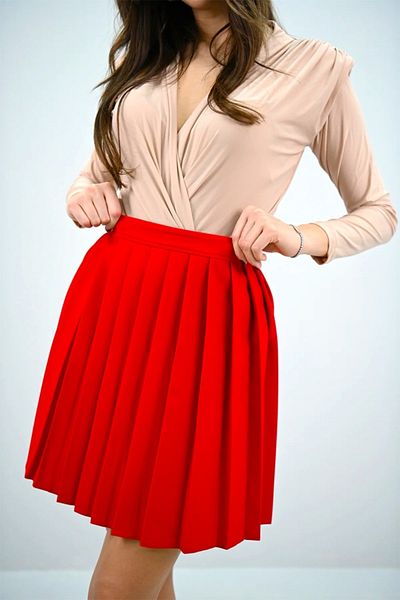FashionForYou Zaly Short Pleated Skirt, With High Waist And Elastic Band, Red, S