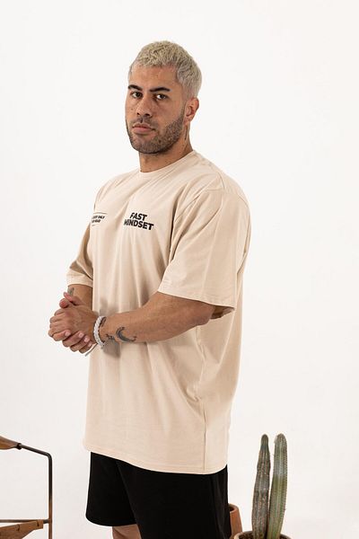 QUİCKPREP Fast Mindset Printed Oversize Μπεζ T-Shirt – Ανδρικά αθλητικά και casual ρούχα