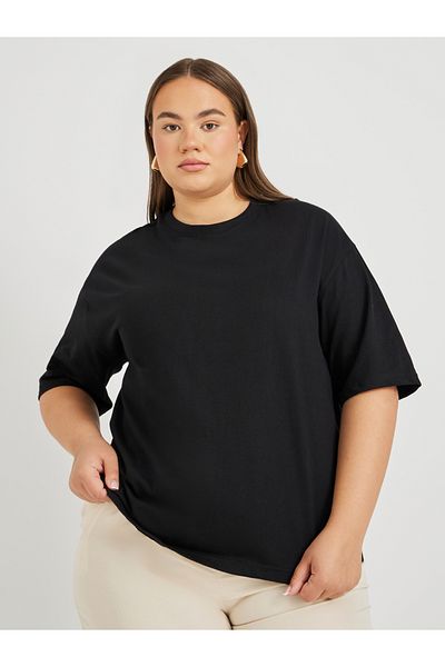 Styli Plus Size Oversized Round Neck T-Shirt