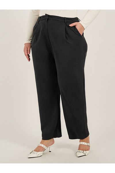 Styli Plus Size Mid Rise Tapered Fit Trousers