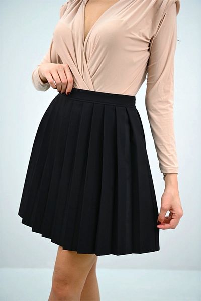 FashionForYou Fustă scurtă plisată ZALY, cu talie înaltă și bandă elastică, Negru, S