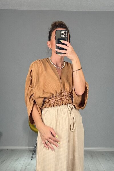 lady special Λινή μπλούζα με λεπτομέρεια στην πλάτη