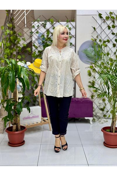 Punta Otantik Yg20023 Italian Scalloped Cotton Blouse Beige