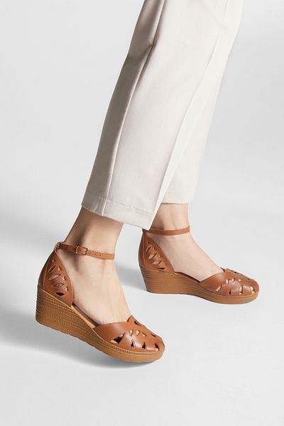 LASOCKI woman sandal 5905588658863 Brown