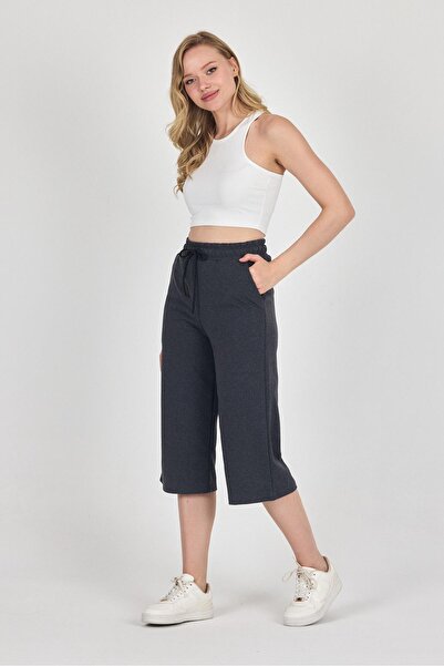 COMEOR Yüksek Bel Cepli Rahat Kesim Mevsimlik Kadın Diz Altı Bermuda Füme Kapri Şort