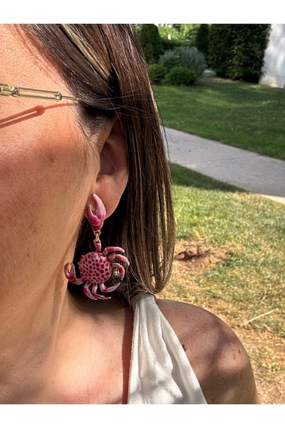 bijuxbymrv Pink Crab Earrings