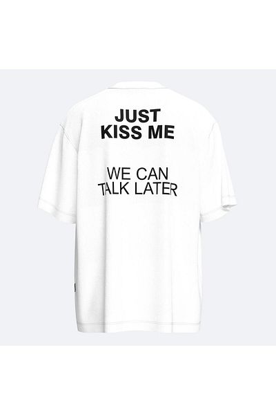 Shout Υπερμεγέθη Just Kiss Me Unisex T-Shirt