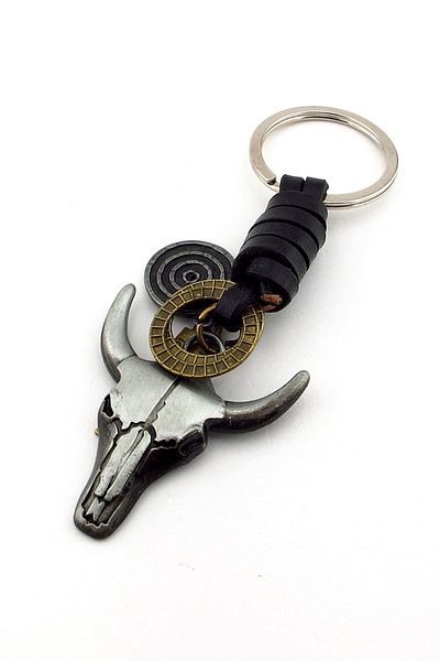 Solfera Buffalo Paint Skull Horn Leather Metal Keychain Kc346