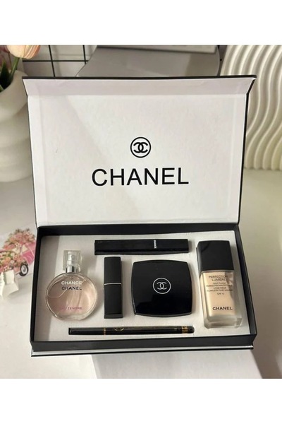 As مجموعة النسائيه