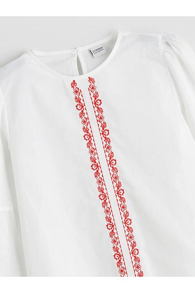 LC Waikiki Lcw Kids White Crew Neck Embroidered Girl's Blouse
