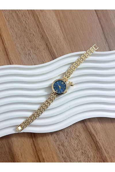 LOOQ Retro Cord Women's Watch with Heart Figure and Roman Numeral Detail