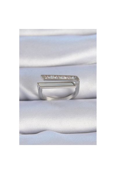 Skygo Brass Silver Color Zircon Stone White Detail Women's Ring - Tj-Byk3349