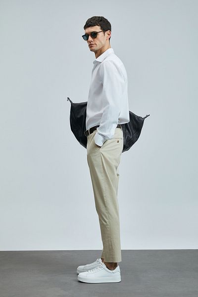 Lufian 111190339 Plus Smart Ανδρικό Παντελόνι Chino Slim Fit Ανδρικό Παντελόνι ΜΠΕΖ