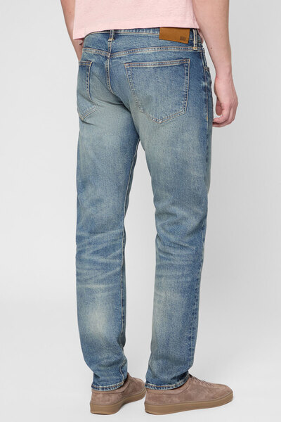 BOSS Erkek Eskitme Desenli Slim Fit Düz Paça Mavi Jeans 50549119-422
