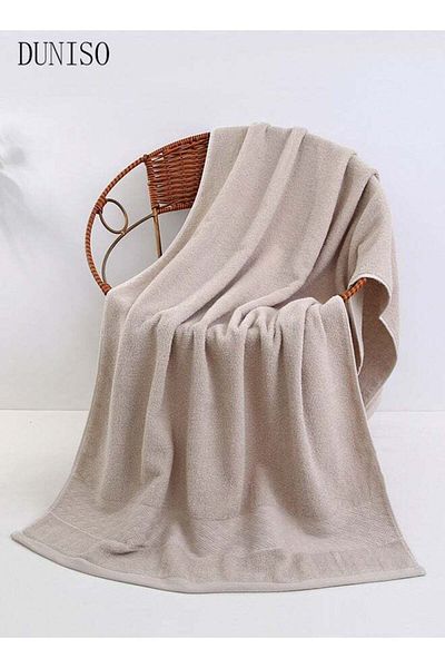 Generic Pure Cotton Bath Towel With Weave Pattern, Strong Absorbent And Breathable Bath Towel, For Household