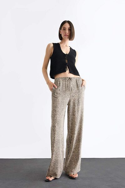 DeFacto Flexible Waisted Leopard Print Wide Leg Pants with Pockets F8503Ax25Sm