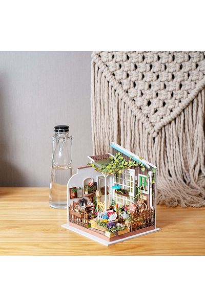Robotime Miller's Garden - DIY 3D Miniature House - 210 Pieces
