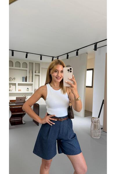 Sezgi Tekin Kemerli Pilise Detay Bel Lastikli Lacivert Denim Şort