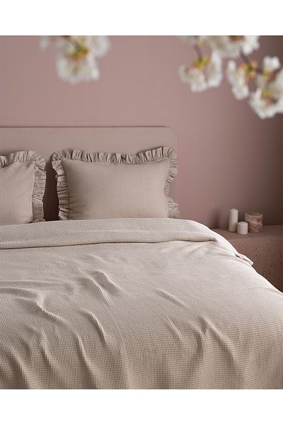 Madame Coco Fidelitas Double 100% Cotton Bedspread - Beige