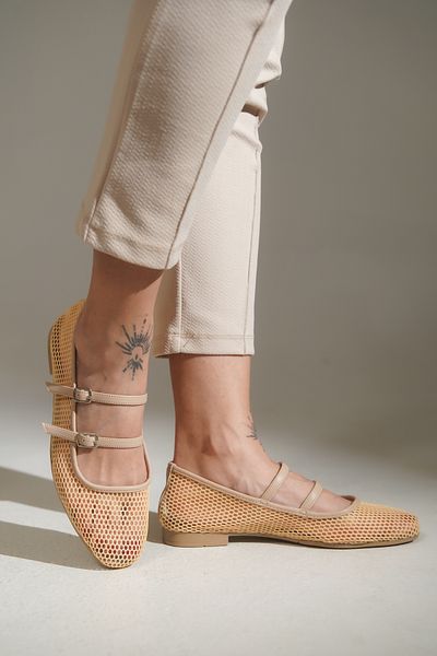 lovitto Women's Ballerinas with Tape Buckle Detail and Leather Mesh Inside