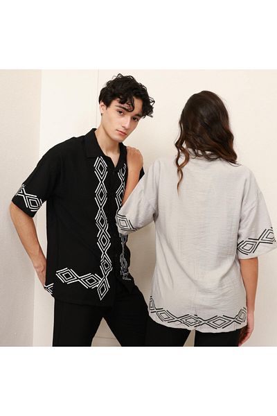 ALANAQA Unisex Oversized Short Sleeve Shirt
