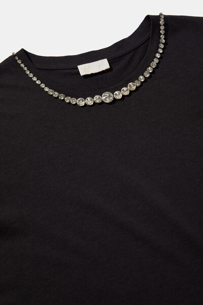 W Collection SİYAH YAKA DETAYLI TSHIRT