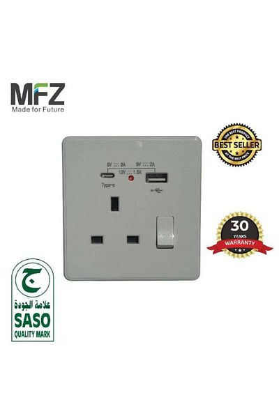 Generic مقبس طاقة حائطي عالمي أبيض مع شحن سريع USB وType-C
