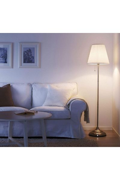 DEC13 Floor lamp with a stylish and modern design