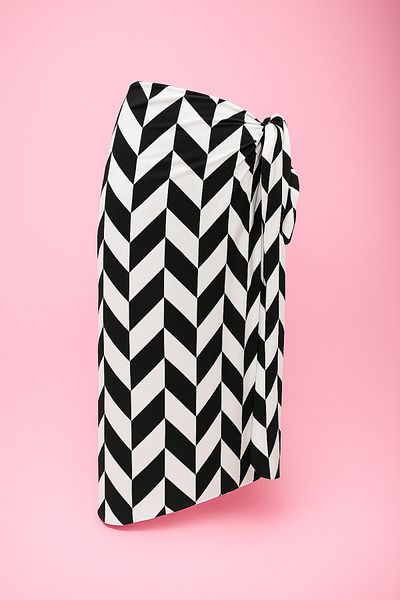 pistore Black and White Zigzag Patterned Long Pareo Satin Does Not Show Underwear Women's Beach Dress New Season
