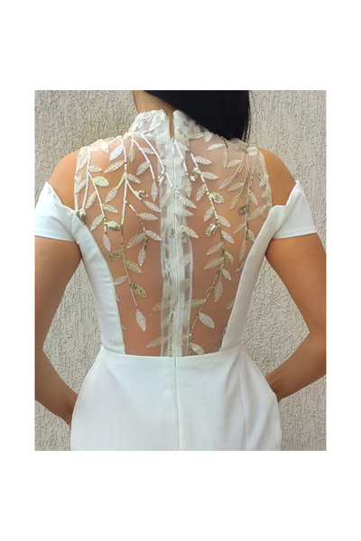 OEM White midi dress with bare shoulders