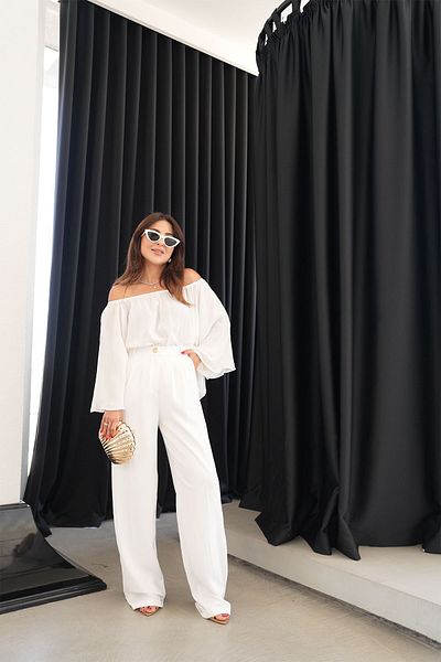 Özge Özgenç Gold Button Pleated Classic Trousers