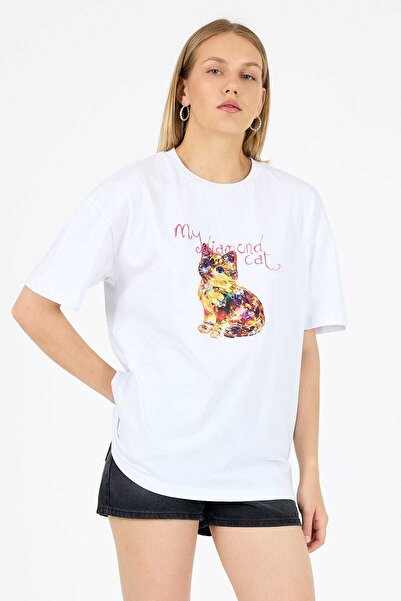 Vooya Fashion تي شيرت نسائي أبيض كبير الحجم مطبوع عليه شكل قطة ماسية