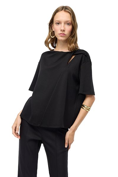 Perspective Μπλουζάκι με χαμηλό μανίκι Makis μαύρο χρώμα Regular Fit Crew Neck