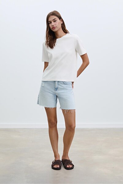 Stradivarius تي شيرت أساسي مناسب بشكل منتظم