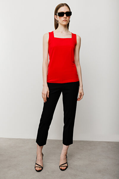 ON Square Collar Basic Meriva Tank Top
