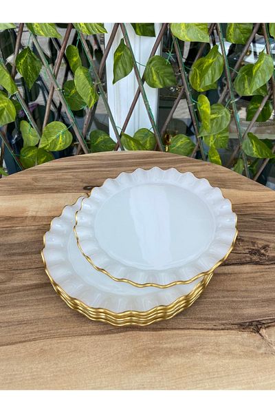 GÜRCÜGLASS Isabella Gold Dessert Plate