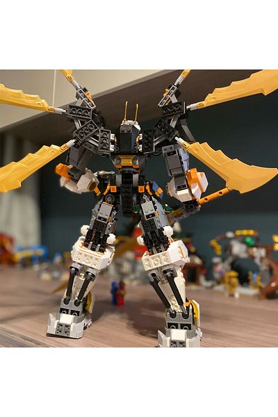 Choice NO BOX 1055PCS 1055PCS Titan Dragon Mech Building Kit with Poseable Wings,Sword & Minifigure, Collec